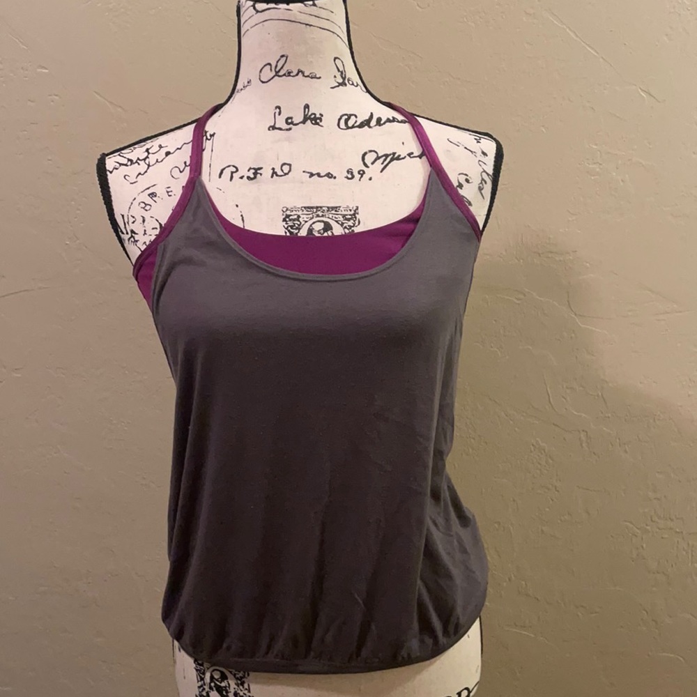 Alo Yoga tank